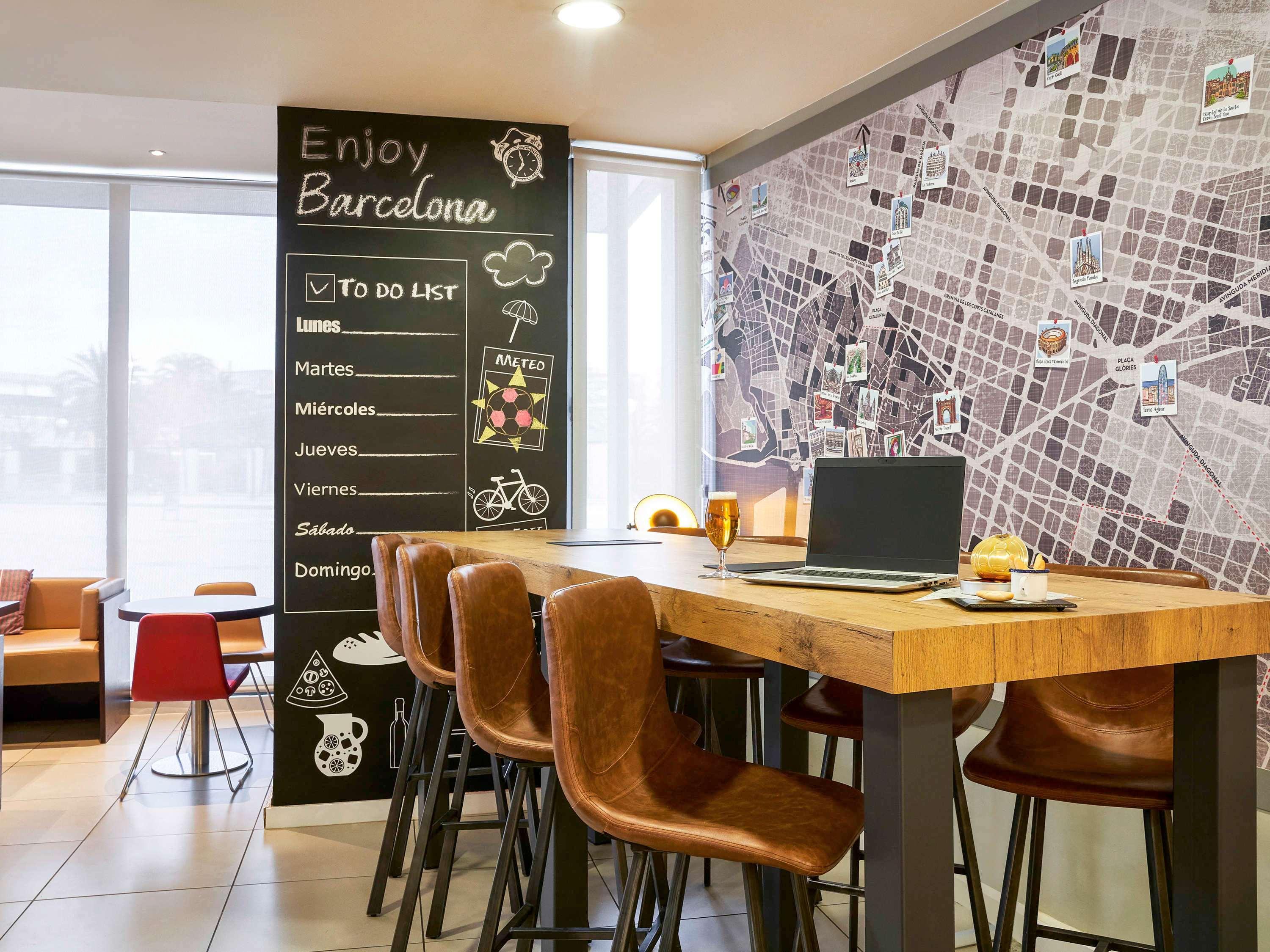 Ibis Barcelona Meridiana Hotel Ngoại thất bức ảnh