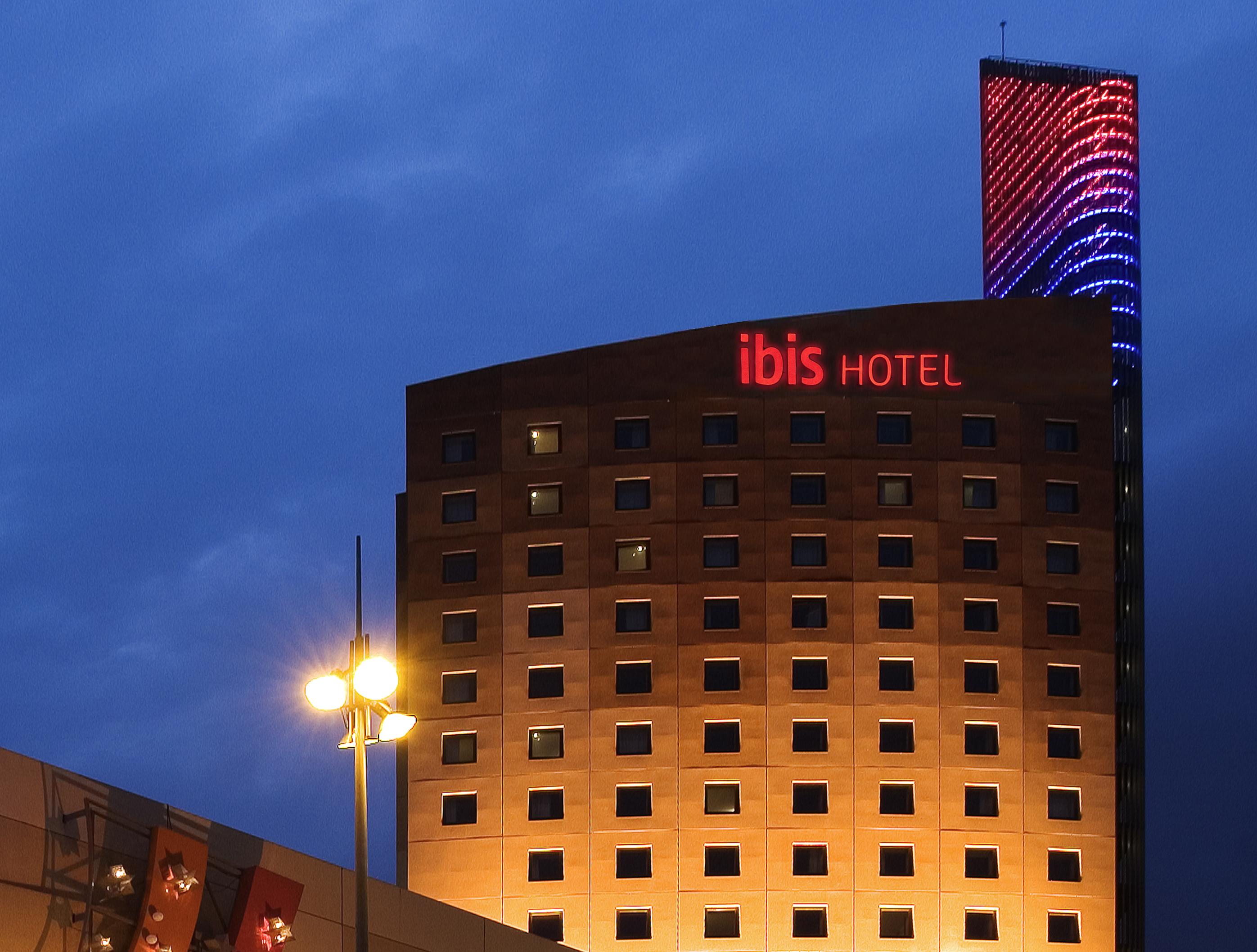 Ibis Barcelona Meridiana Ngoại thất bức ảnh