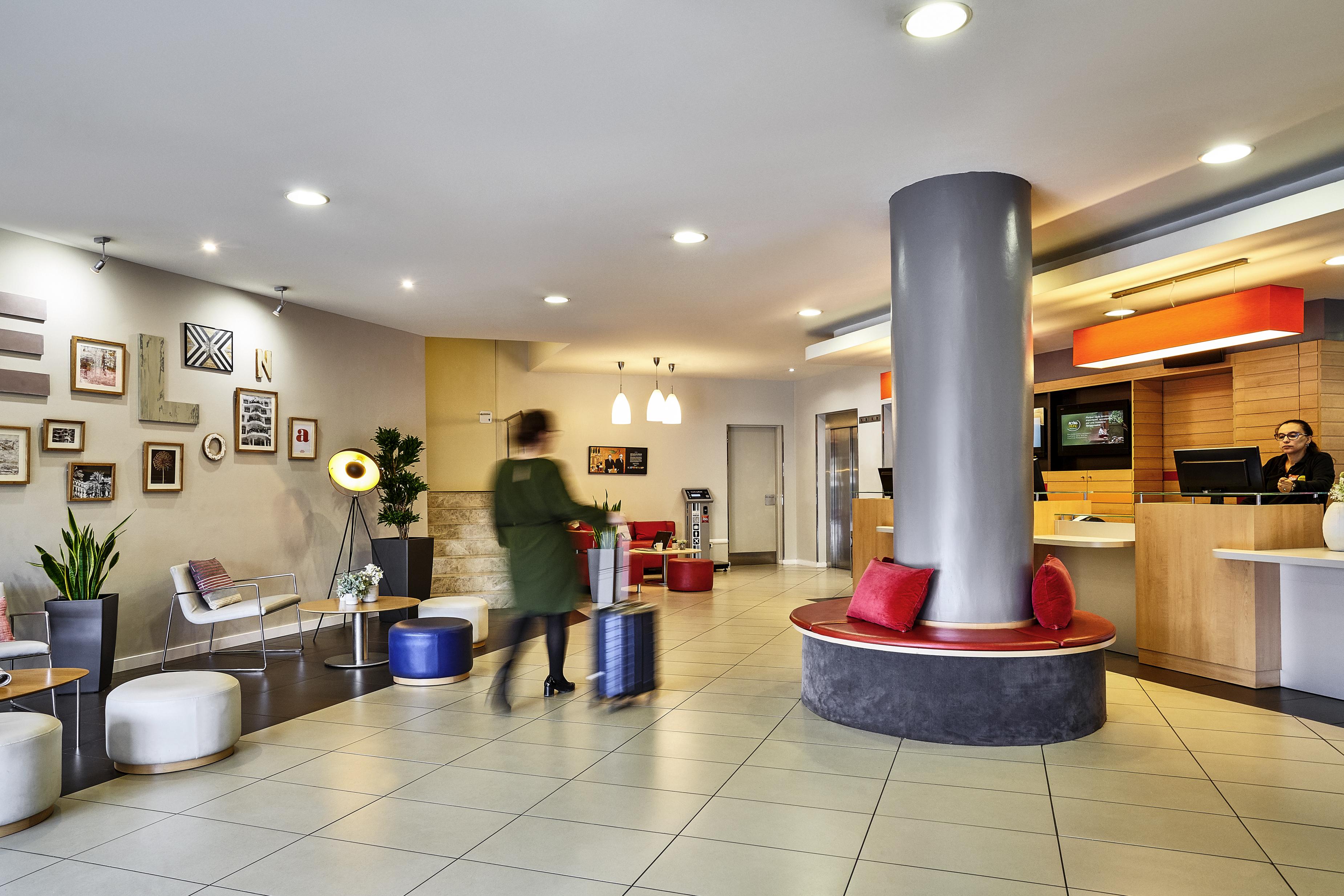 Ibis Barcelona Meridiana Hotel Ngoại thất bức ảnh