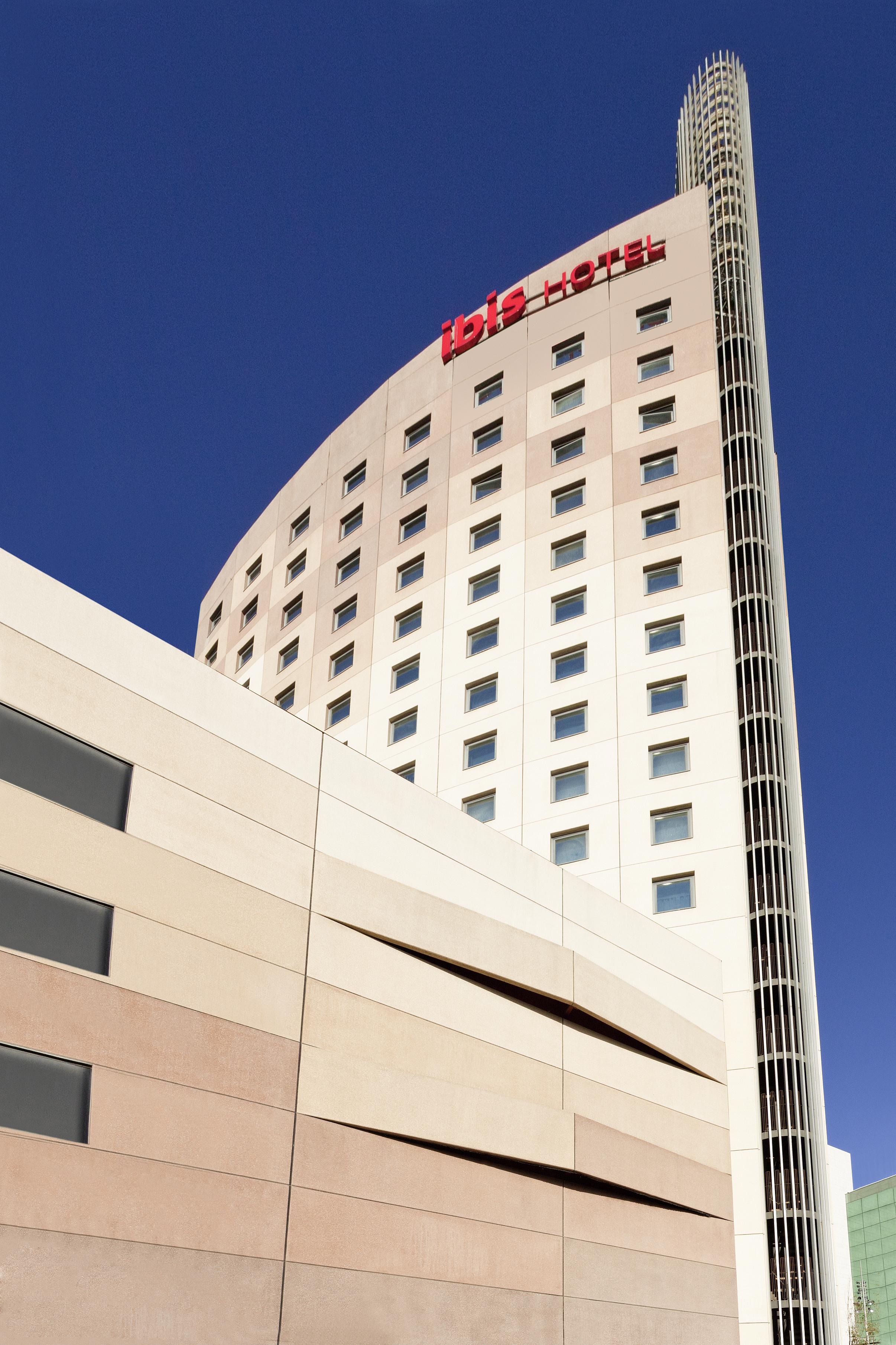 Ibis Barcelona Meridiana Hotel Ngoại thất bức ảnh