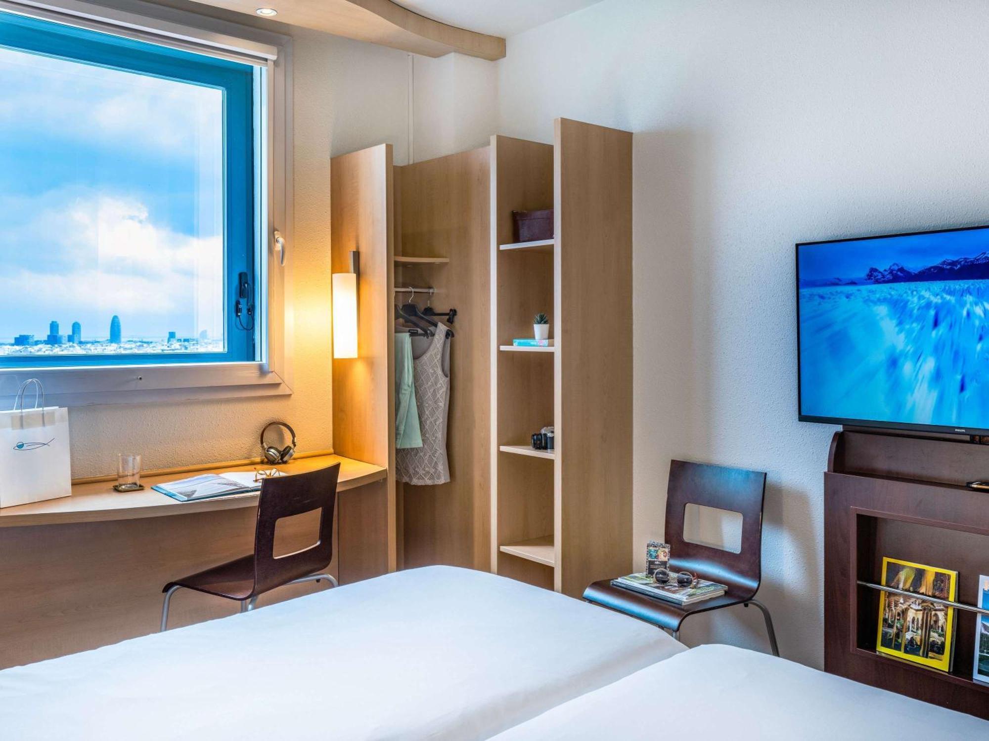 Ibis Barcelona Meridiana Hotel Ngoại thất bức ảnh