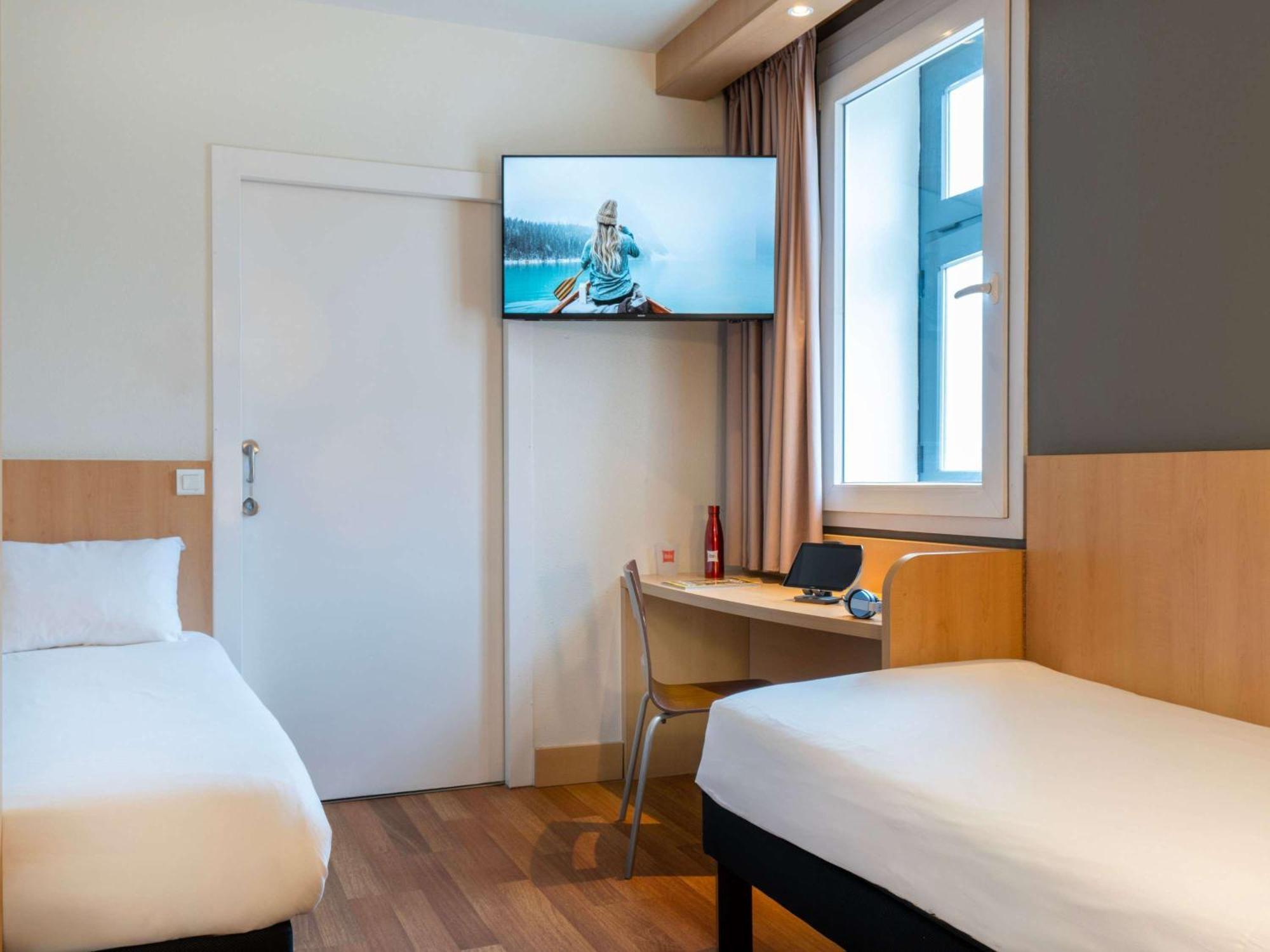 Ibis Barcelona Meridiana Hotel Ngoại thất bức ảnh