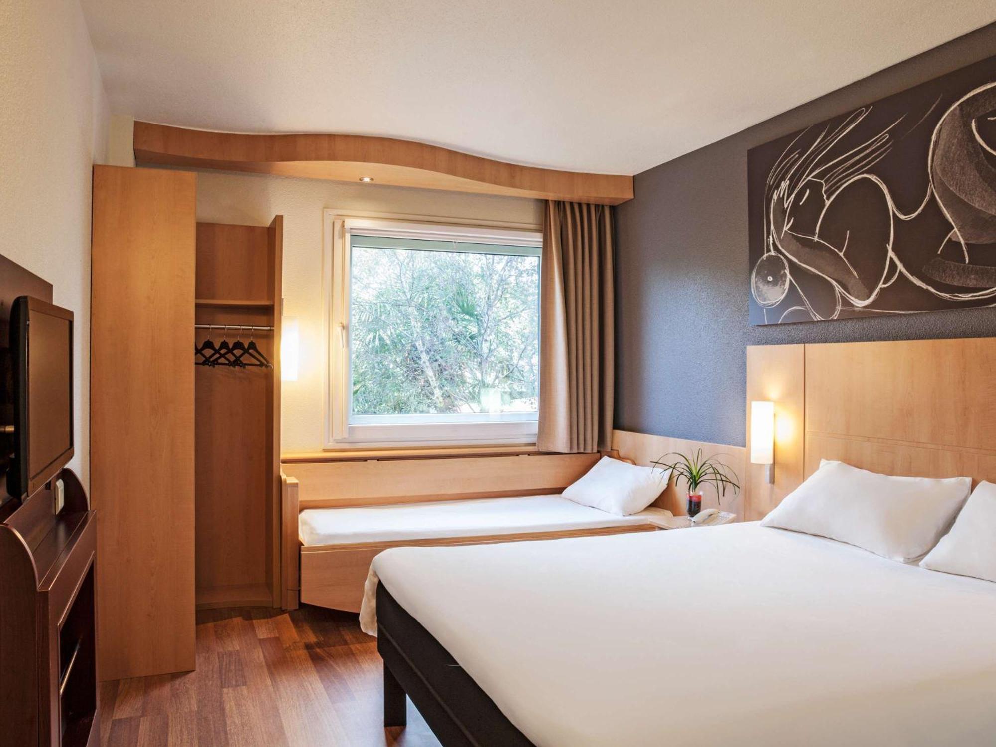 Ibis Barcelona Meridiana Hotel Ngoại thất bức ảnh