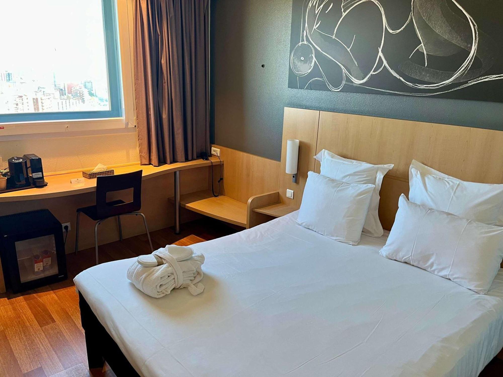 Ibis Barcelona Meridiana Ngoại thất bức ảnh