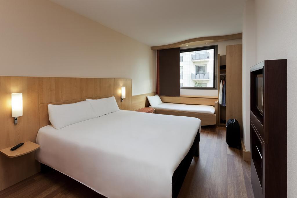 Ibis Barcelona Meridiana Hotel Ngoại thất bức ảnh